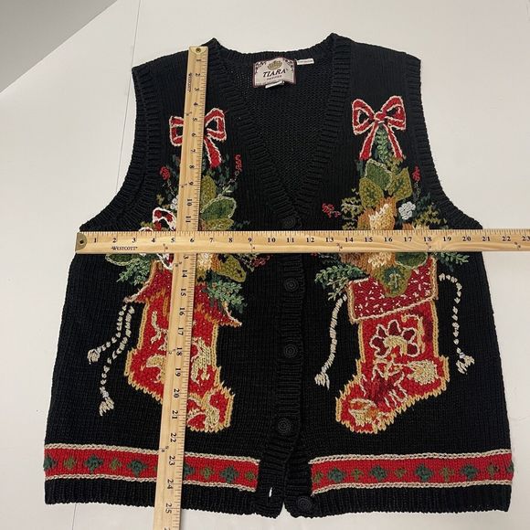 Tiara Petites Christmas Sweater Vest Stockings Knit Womens Size Large Multicolor - Picture 4 of 10